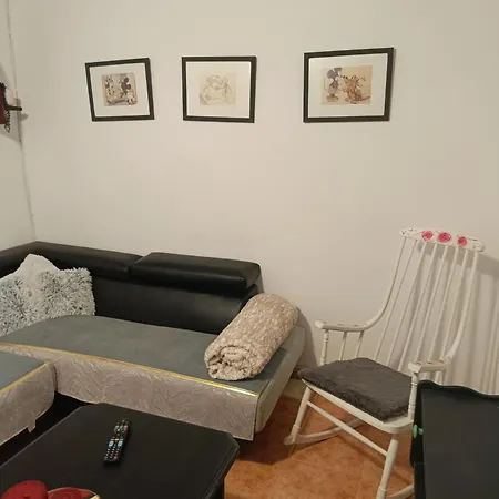 Casa En El Centro Del Pueblo De